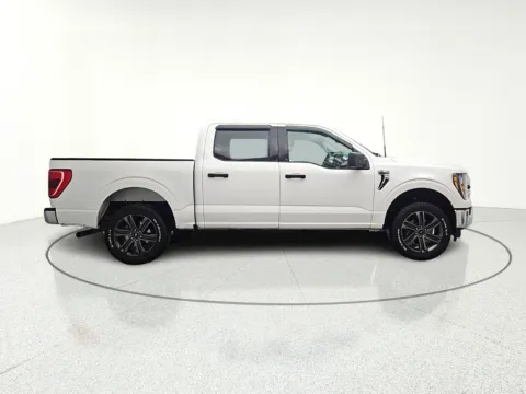 More photos of 2023 Ford F-150 XLT at CarWise Gurnee, IL