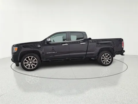 More photos of 2022 GMC Canyon Denali at CarWise Gurnee, IL