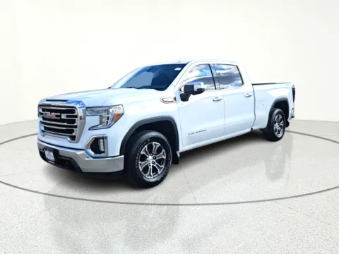 More photos of 2022 GMC Sierra 1500 Limited SLT at CarWise Gurnee, IL