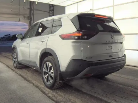 Photos of 2022 Nissan Rogue SV for sale in Gurnee, IL at CarWise Gurnee