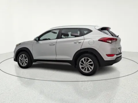 More photos of 2018 Hyundai Tucson SEL at CarWise Gurnee, IL
