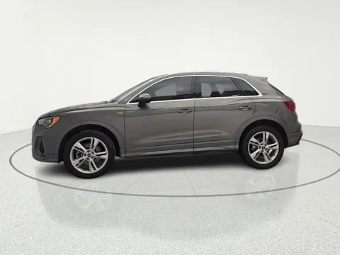 More photos of 2022 Audi Q3 Premium at CarWise Gurnee, IL