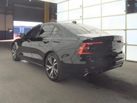 Photos of 2022 Volvo S60 Recharge Plug-In Hybrid T8 R-Design Expression for sale in Gurnee, IL at CarWise Gurnee