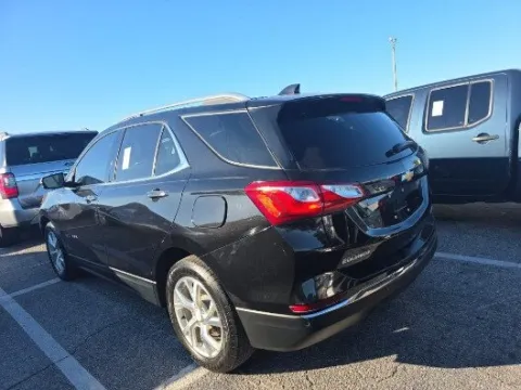 Photos of 2021 Chevrolet Equinox Premier for sale in Gurnee, IL at CarWise Gurnee