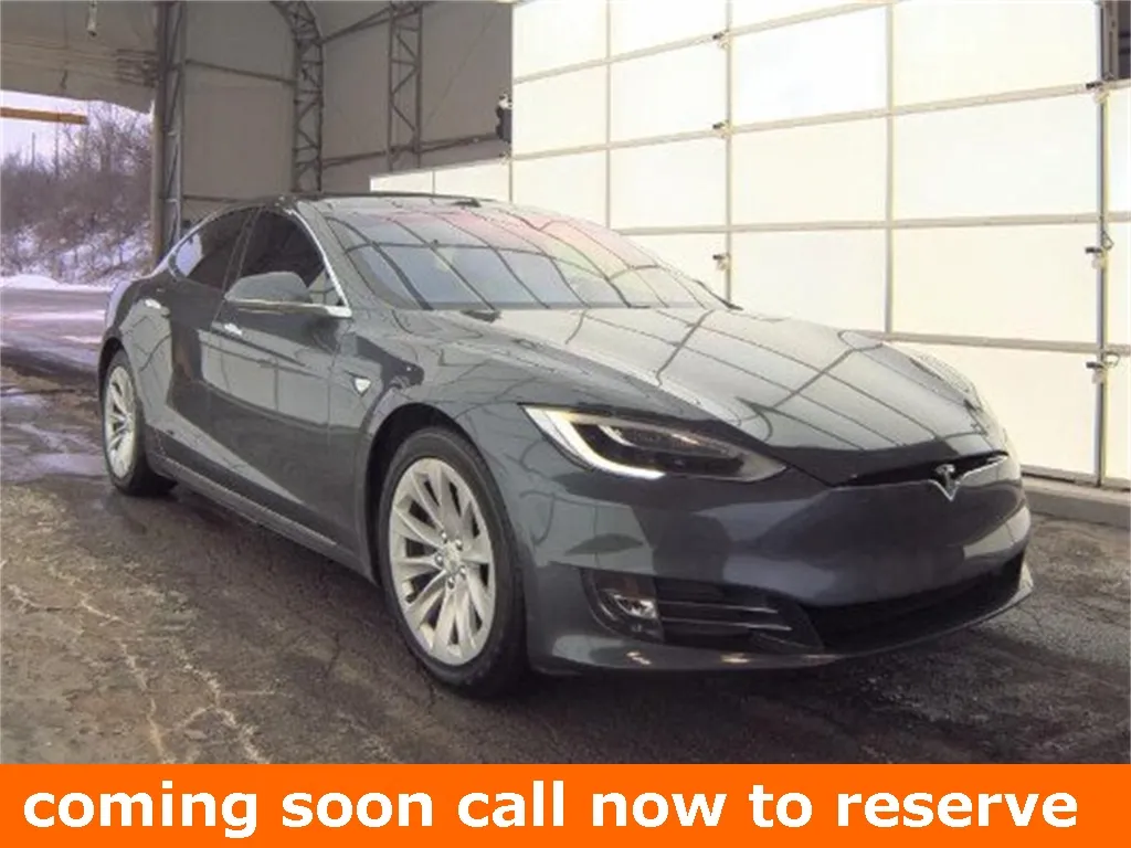 2017 Tesla Model S 90D
