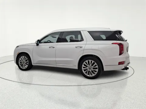 More photos of 2020 Hyundai Palisade Limited at CarWise Gurnee, IL