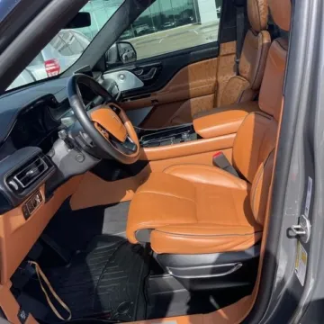 Another view of 2020 Lincoln Aviator Plug-In Hybrid Black Label Grand Touring for sale in Gurnee, IL at CarWise Gurnee