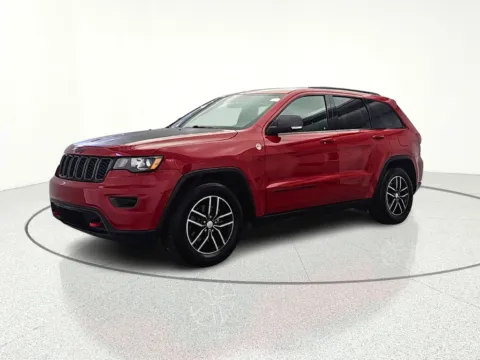 Another view of 2018 Jeep Grand Cherokee Trailhawk for sale in Gurnee, IL at CarWise Gurnee