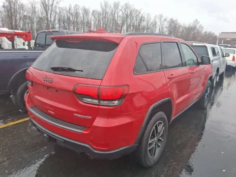 Photos of 2018 Jeep Grand Cherokee Trailhawk for sale in Gurnee, IL at CarWise Gurnee