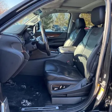Another view of 2018 Cadillac Escalade ESV Luxury for sale in Gurnee, IL at CarWise Gurnee