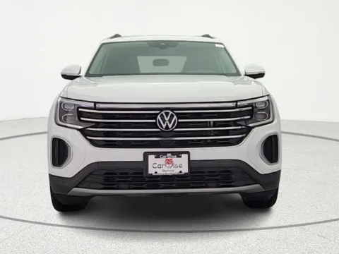 Photos of 2024 Volkswagen Atlas 2.0T SE w/Technology for sale in Gurnee, IL at CarWise Gurnee