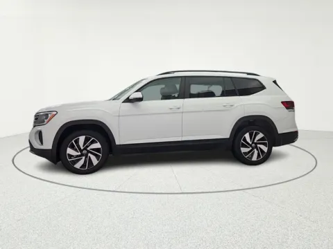 More photos of 2024 Volkswagen Atlas 2.0T SE w/Technology at CarWise Gurnee, IL