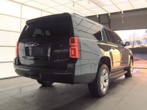 Photos of 2020 Chevrolet Suburban LT for sale in Gurnee, IL at CarWise Gurnee