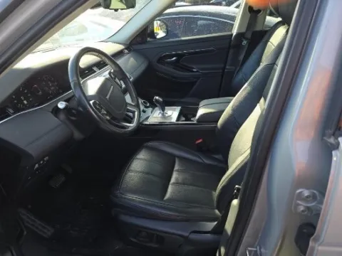 Another view of 2020 Land Rover Range Rover Evoque SE for sale in Gurnee, IL at CarWise Gurnee