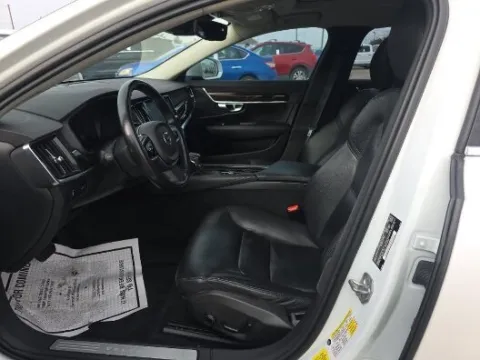 Another view of 2018 Volvo S90 T6 Momentum for sale in Gurnee, IL at CarWise Gurnee