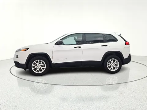 More photos of 2017 Jeep Cherokee Sport at CarWise Gurnee, IL