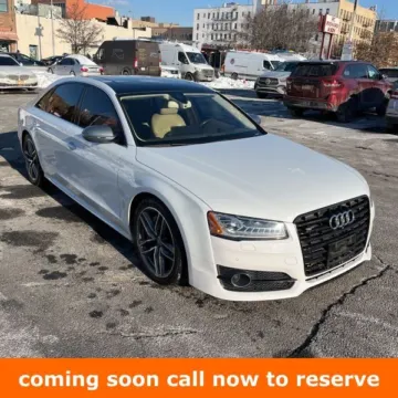 White 2017 Audi A8 L 4.0T Sport for sale in Gurnee, IL