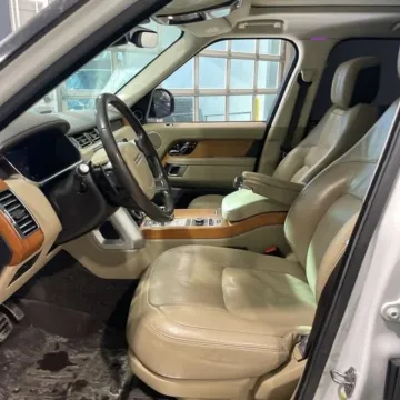 Another view of 2018 Land Rover Range Rover 3.0L V6 Supercharged HSE for sale in Gurnee, IL at CarWise Gurnee
