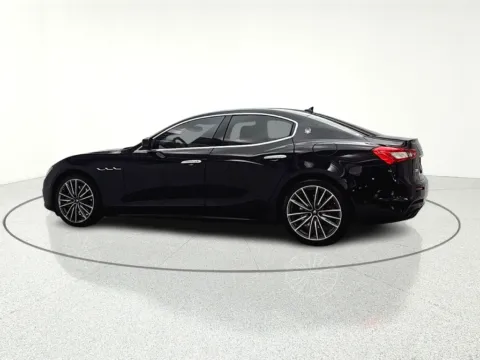 More photos of 2020 Maserati Ghibli S Q4 at CarWise Gurnee, IL