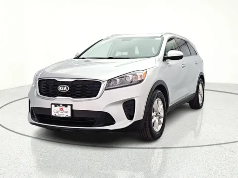 More photos of 2019 Kia Sorento LX at CarWise Gurnee, IL