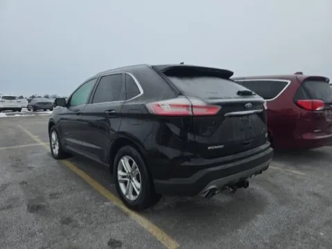 Photos of 2019 Ford Edge SEL for sale in Gurnee, IL at CarWise Gurnee