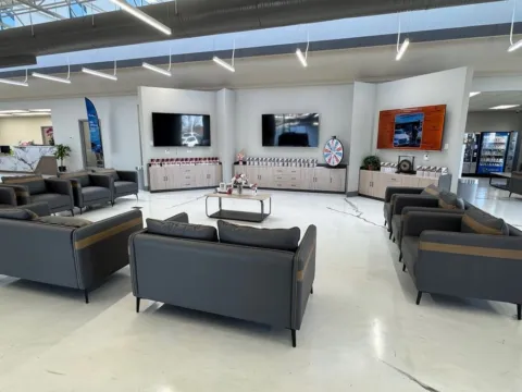 More photos of 2019 Ford Edge SEL at CarWise Gurnee, IL