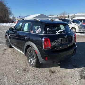 Photos of 2019 MINI Cooper Countryman ALL4 Cooper ALL4 for sale in Gurnee, IL at CarWise Gurnee