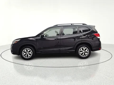 More photos of 2021 Subaru Forester Premium at CarWise Gurnee, IL