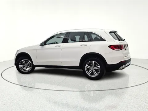 More photos of 2022 Mercedes-Benz GLC 300 at CarWise Gurnee, IL