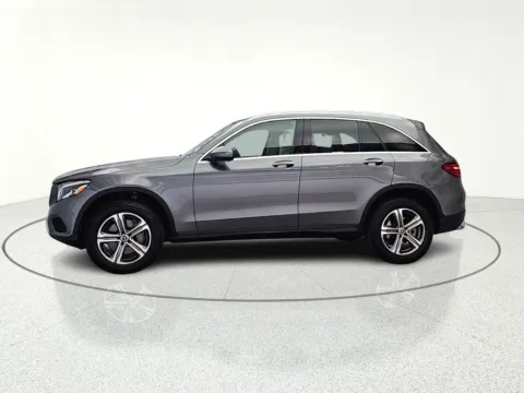 More photos of 2019 Mercedes-Benz GLC 300 at CarWise Gurnee, IL