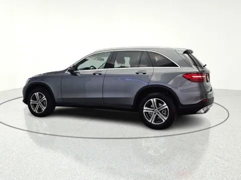 More photos of 2019 Mercedes-Benz GLC 300 at CarWise Gurnee, IL