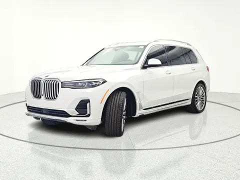Another view of 2022 BMW X7 xDrive40i for sale in Gurnee, IL at CarWise Gurnee