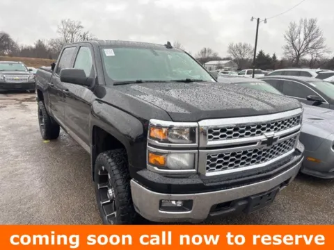 Black 2015 Chevrolet Silverado 1500 LT for sale in Gurnee, IL