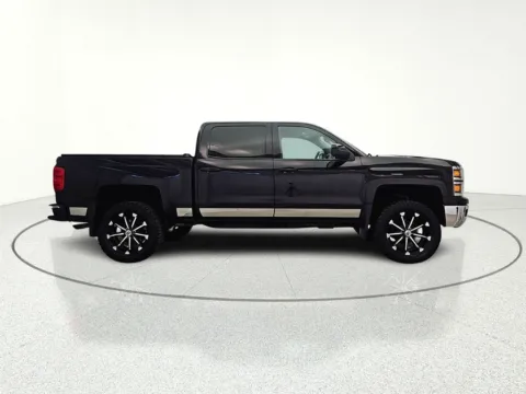Another view of 2015 Chevrolet Silverado 1500 LT for sale in Gurnee, IL at CarWise Gurnee