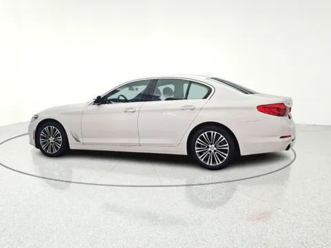 More photos of 2017 BMW 5 Series 530i xDrive at CarWise Gurnee, IL