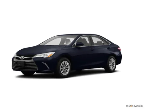 Black 2017 Toyota Camry LE for sale in Gurnee, IL