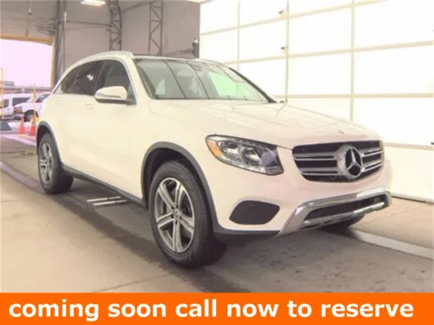 Green 2019 Mercedes-Benz GLC 300 for sale in Gurnee, IL
