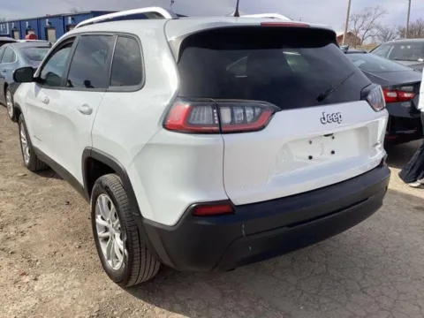 Photos of 2020 Jeep Cherokee Latitude for sale in Gurnee, IL at CarWise Gurnee