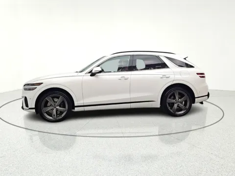 More photos of 2023 Genesis GV70 3.5T Sport at CarWise Gurnee, IL