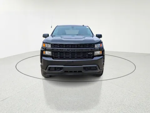Photos of 2021 Chevrolet Silverado 1500 Custom for sale in Gurnee, IL at CarWise Gurnee
