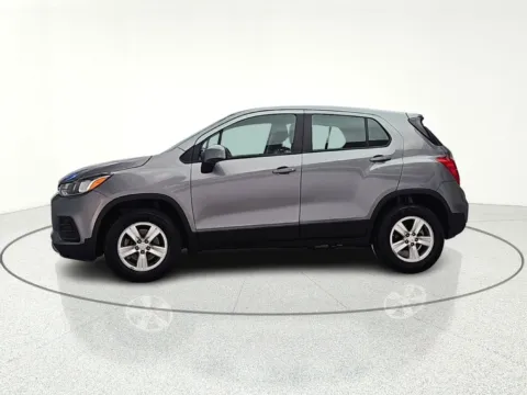 More photos of 2020 Chevrolet Trax LS at CarWise Gurnee, IL