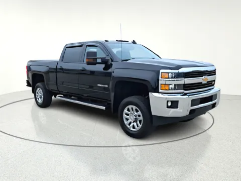Photos of 2017 Chevrolet Silverado 2500HD LT for sale in Gurnee, IL at CarWise Gurnee