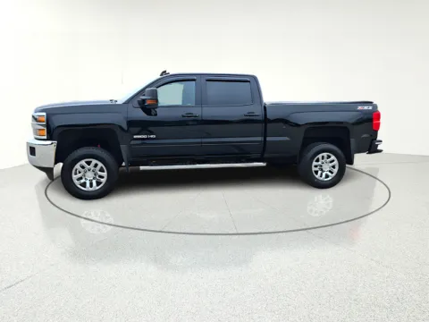 More photos of 2017 Chevrolet Silverado 2500HD LT at CarWise Gurnee, IL