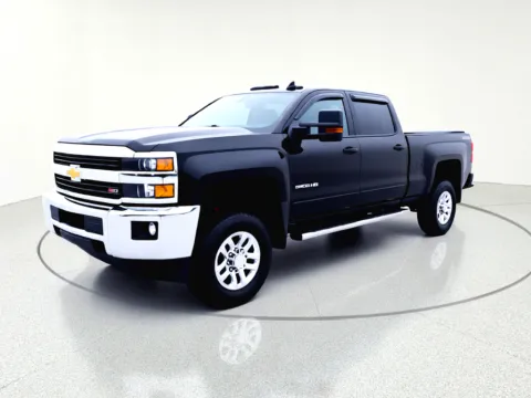 More photos of 2017 Chevrolet Silverado 2500HD LT at CarWise Gurnee, IL