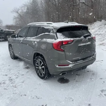 Photos of 2018 GMC Terrain Denali for sale in Gurnee, IL at CarWise Gurnee