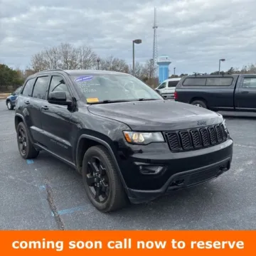 Black 2019 Jeep Grand Cherokee Laredo for sale in Gurnee, IL