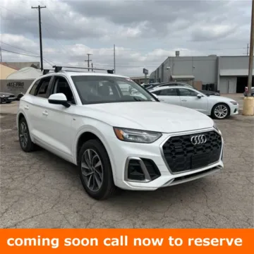 Blue 2023 Audi Q5 45 S line Premium for sale in Gurnee, IL