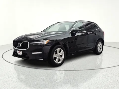 More photos of 2022 Volvo XC60 B5 Momentum at CarWise Gurnee, IL