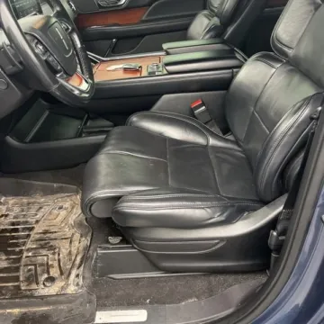 Another view of 2019 Lincoln Navigator Reserve for sale in Gurnee, IL at CarWise Gurnee
