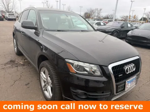 Black 2009 Audi Q5 3.2 Premium for sale in Gurnee, IL